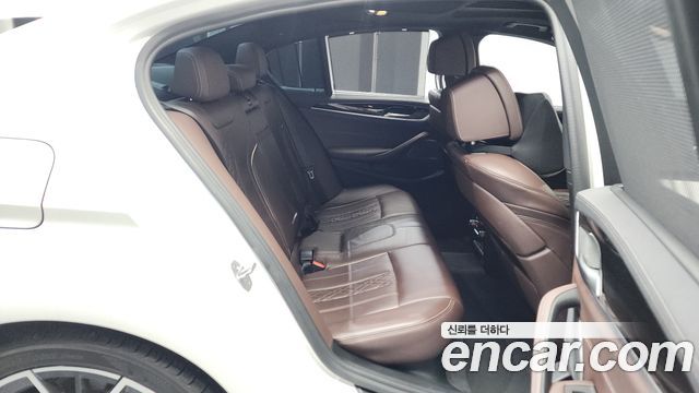 BMW 5 Series (G30) 530i M Sport Package 2022 — фото 26