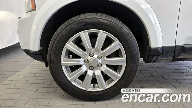 Land Rover Discovery 4 3.0 SDV6 SE 2013 — фото 5