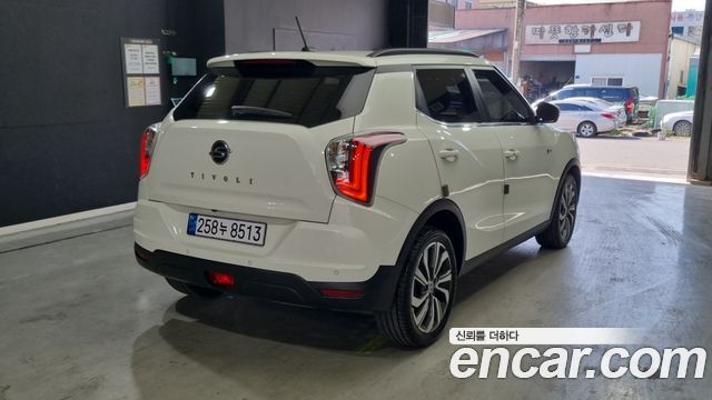 KG Mobility (SsangYong) Very New Tivoli Gasoline 1.5 2WD V3 2022 — фото 2