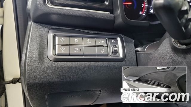 KG Mobility (SsangYong) Very New Tivoli Gasoline 1.5 2WD V3 2022 — фото 17