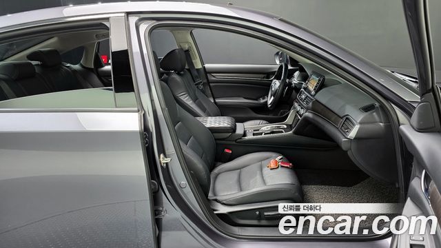 Honda Accord (X) 2.0 Turbo Sport 2018 — фото 11