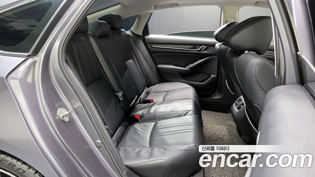 Honda Accord (X) 2.0 Turbo Sport 2018 — фото 26