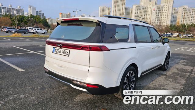 Kia Carnival (IV) Gasoline 7-Seater Signature 2023 — фото 2
