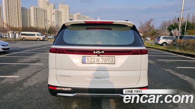 Kia Carnival (IV) Gasoline 7-Seater Signature 2023 — фото 4