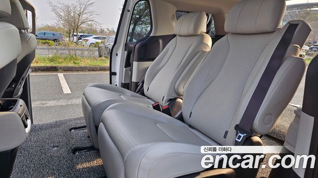 Kia Carnival (IV) Gasoline 7-Seater Signature 2023 — фото 17