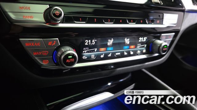 BMW 6 Series GT (G32) 630i xDrive M Sport 2024 — фото 19
