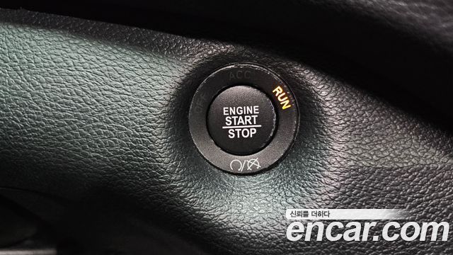 Jeep Cherokee (KL) 2.4 Limited AWD 2021 — фото 28