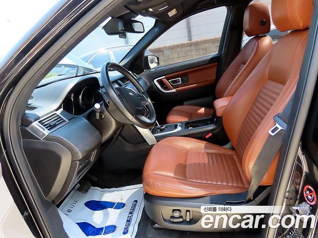 Land Rover Discovery Sport 2.0 TD4 HSE Luxury 2017 — фото 5