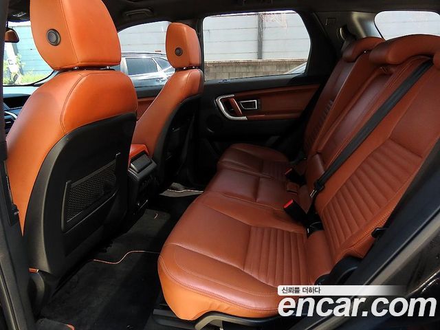 Land Rover Discovery Sport 2.0 TD4 HSE Luxury 2017 — фото 6
