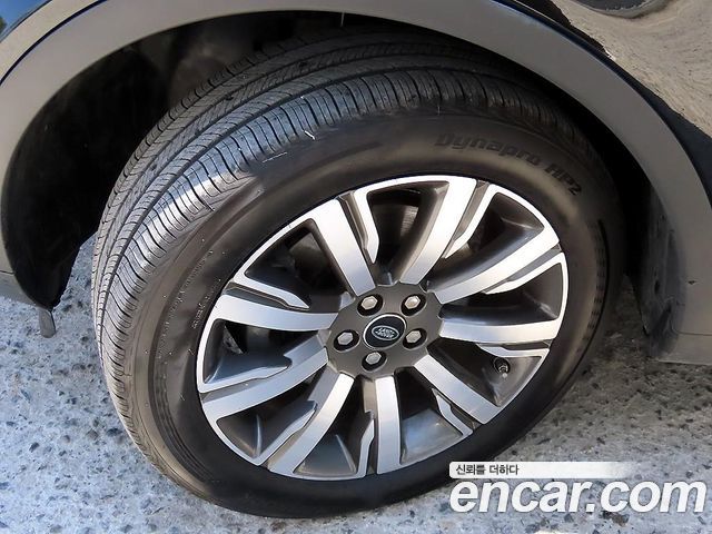 Land Rover Discovery Sport 2.0 TD4 HSE Luxury 2017 — фото 24