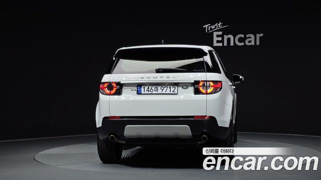 Land Rover Discovery Sport 2.0 TD4 HSE Luxury 2018 — фото 4
