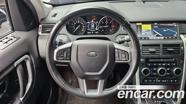 Land Rover Discovery Sport 2.0 TD4 HSE Luxury 2018 — фото 13