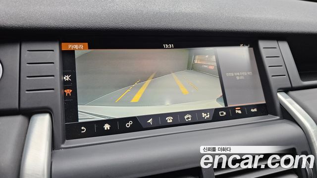 Land Rover Discovery Sport 2.0 TD4 HSE Luxury 2018 — фото 15