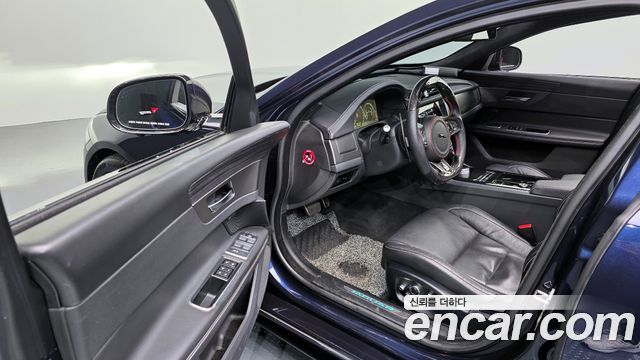 Jaguar XF (X260) 3.0 S AWD 2016 — фото 10