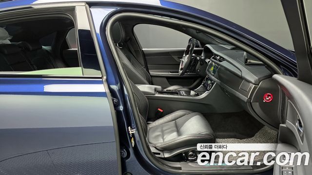 Jaguar XF (X260) 3.0 S AWD 2016 — фото 12