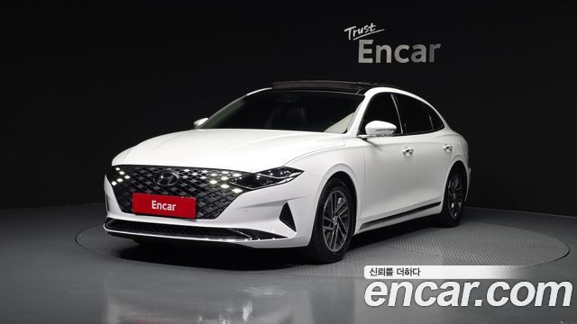 Hyundai Grandeur (IG) 3.0 LPi Rent Car Premium