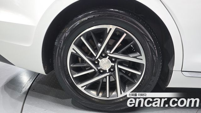 Hyundai Grandeur (IG) 3.0 LPi Rent Car Premium 2022 — фото 5