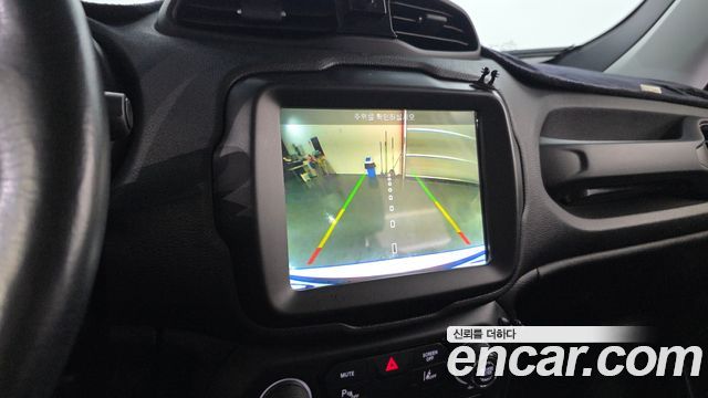 Jeep Renegade 2.0 Diesel Limited AWD 2018 — фото 17