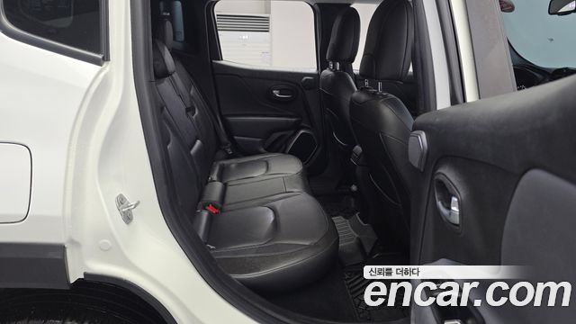 Jeep Renegade 2.0 Diesel Limited AWD 2018 — фото 26