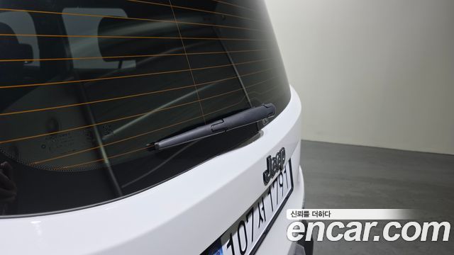 Jeep Renegade 2.0 Diesel Limited AWD 2018 — фото 29