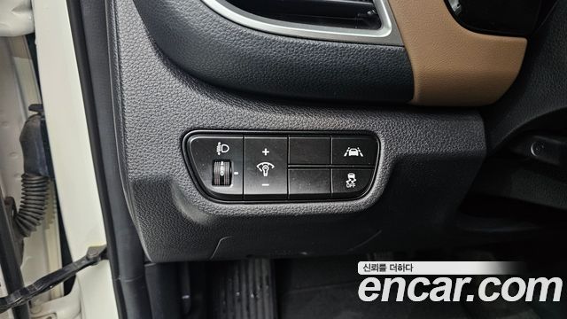 Kia Seltos Gasoline 1.6 Turbo 2WD Gravity 2021 — фото 19