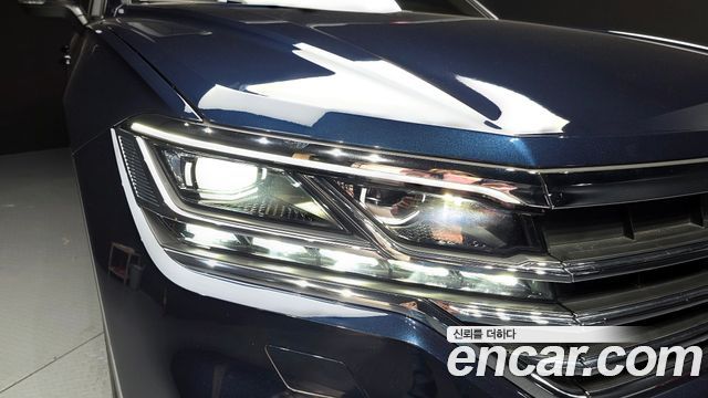 Volkswagen Touareg (III) 3.0 TDI Premium 2023 — фото 22