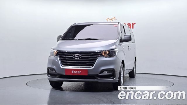 Hyundai Grand Starex Van 3-Seater Smart 2021 — фото 3