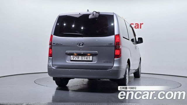 Hyundai Grand Starex Van 3-Seater Smart 2021 — фото 4