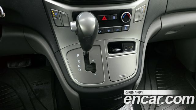 Hyundai Grand Starex Van 3-Seater Smart 2021 — фото 9