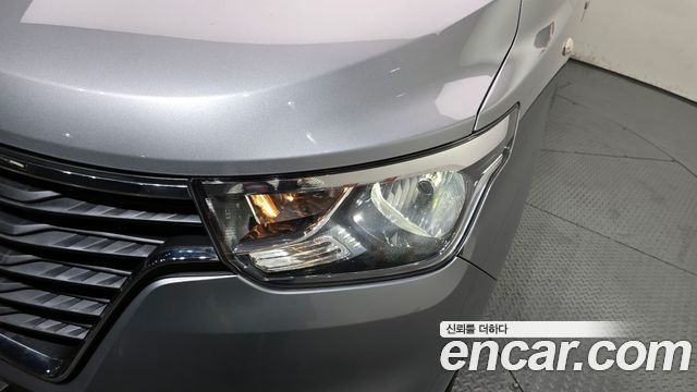 Hyundai Grand Starex Van 3-Seater Smart 2021 — фото 22