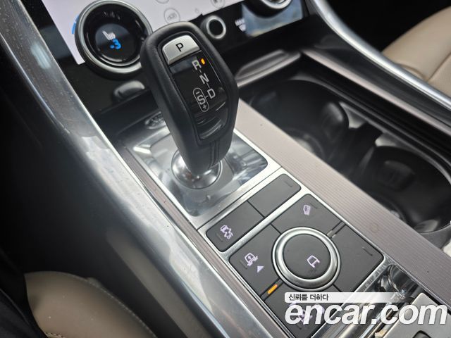 Land Rover Range Rover Sport (II) 3.0 SDV6 HSE 2019 — фото 16