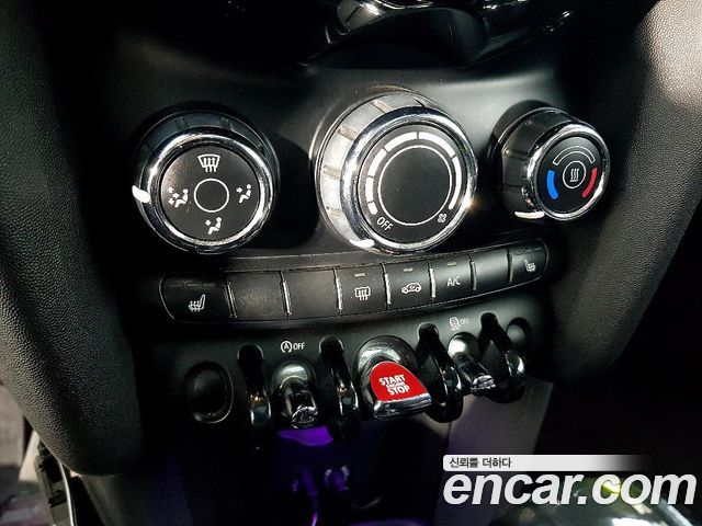 MINI Cooper D 5Door Mid 3rd 2016 — фото 16