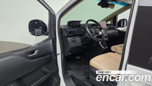 Hyundai Staria 4WD Tourer 9-Seater Modern 2022 — фото 10