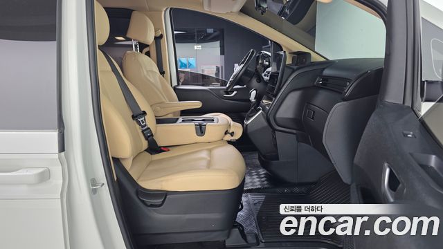 Hyundai Staria 4WD Tourer 9-Seater Modern 2022 — фото 11