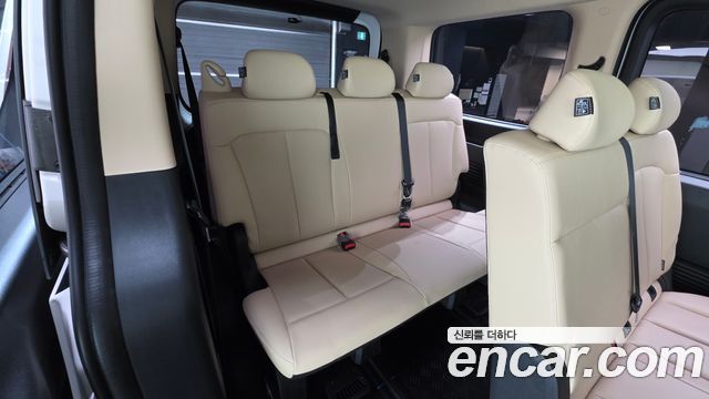 Hyundai Staria 4WD Tourer 9-Seater Modern 2022 — фото 18