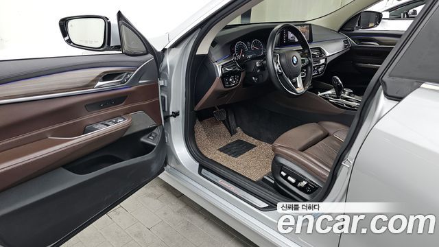 BMW 6 Series GT (G32) 640i xDrive Luxury 2019 — фото 10