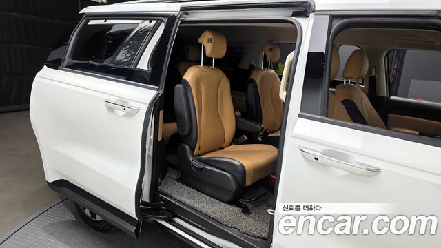 Kia Carnival (IV) Diesel 9-Seater Noblesse 2023 — фото 11