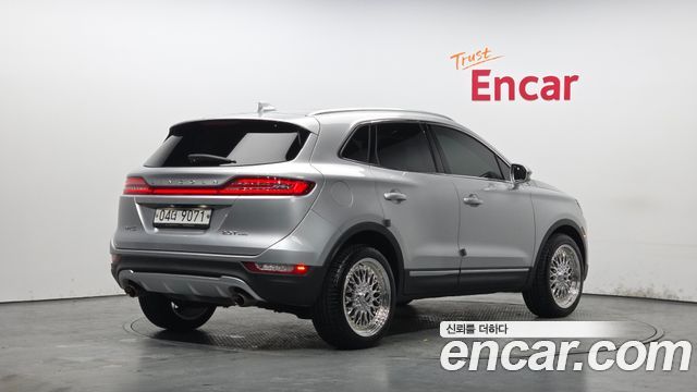 Lincoln MKC 2.0 AWD 2018 — фото 2