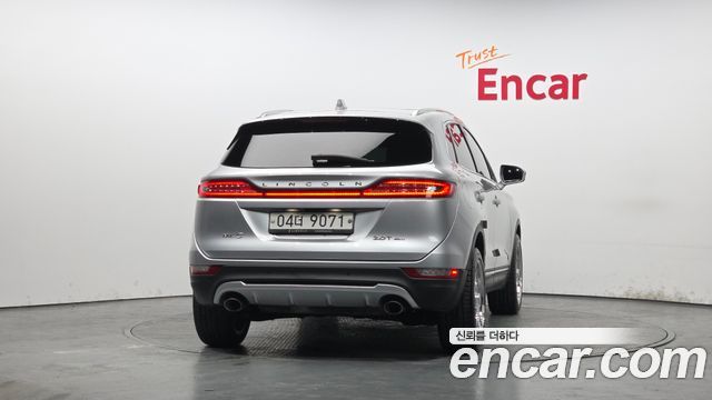 Lincoln MKC 2.0 AWD 2018 — фото 4