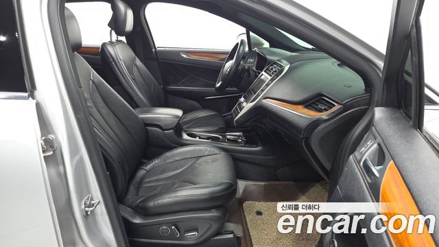 Lincoln MKC 2.0 AWD 2018 — фото 10