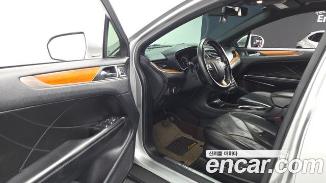 Lincoln MKC 2.0 AWD 2018 — фото 11