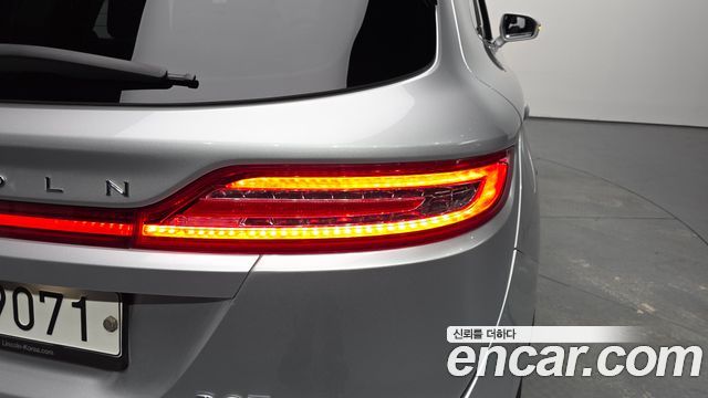 Lincoln MKC 2.0 AWD 2018 — фото 23