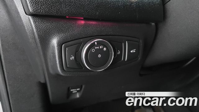 Lincoln MKC 2.0 AWD 2018 — фото 28