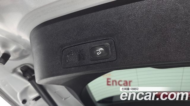 Lincoln MKC 2.0 AWD 2018 — фото 31