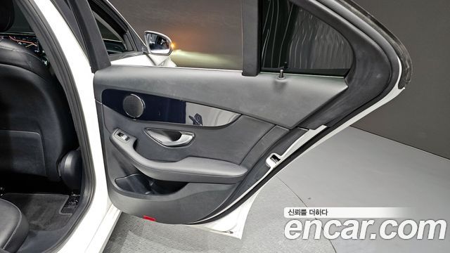 Mercedes-Benz C-Class (W205) C200 2020 — фото 31