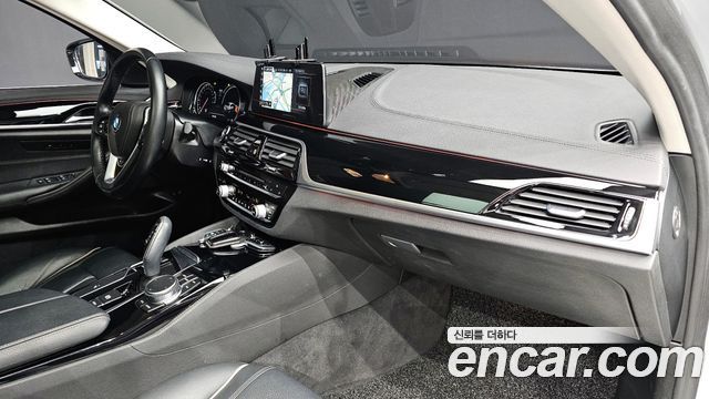 BMW 5 Series (G30) 520i Luxury 2018 — фото 27