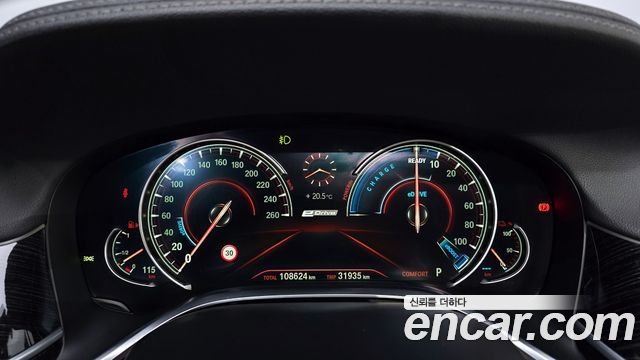 BMW 7 Series (G11) 740e iPerformance M Sport 2017 — фото 8
