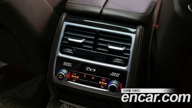 BMW 7 Series (G11) 740e iPerformance M Sport 2017 — фото 29