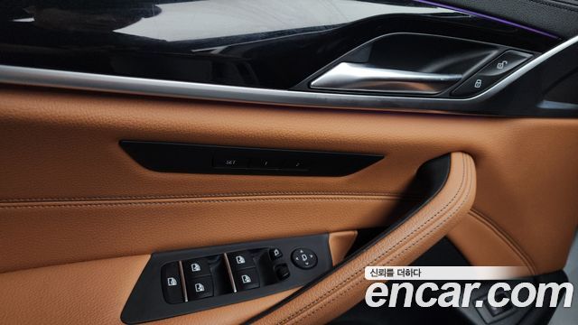 BMW 5 Series (G30) 520i Luxury 2018 — фото 23