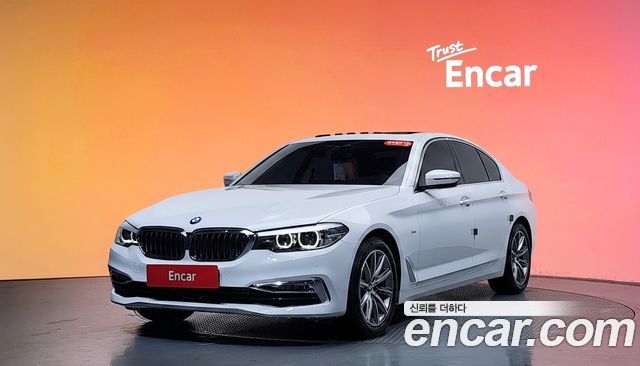 BMW 5 Series (G30) 520i Luxury 2018 — фото 1
